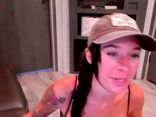 TightTinyMilf Sex Live Cams