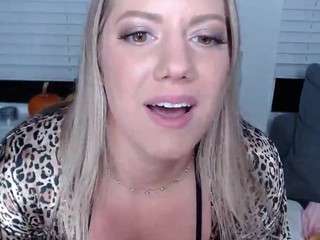 Candice Dare